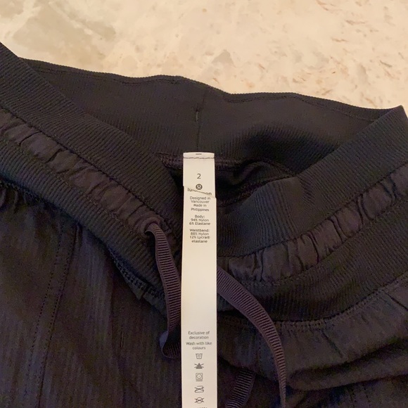 Lululemon jogger pants - Picture 5 of 8
